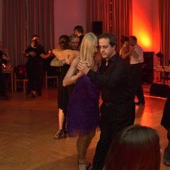 170311-224322 M-LiveImCasino-Claudio+Pilar-Ball
