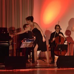 170311-225211 M-LiveImCasino-Claudio+Pilar-Ball-Ansage