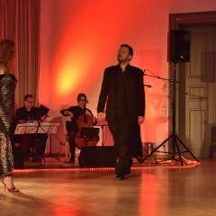 170311-225547 M-LiveImCasino-Claudio+Pilar-Ball-Show