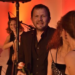 170311-230730 M-LiveImCasino-Claudio+Pilar-Ball